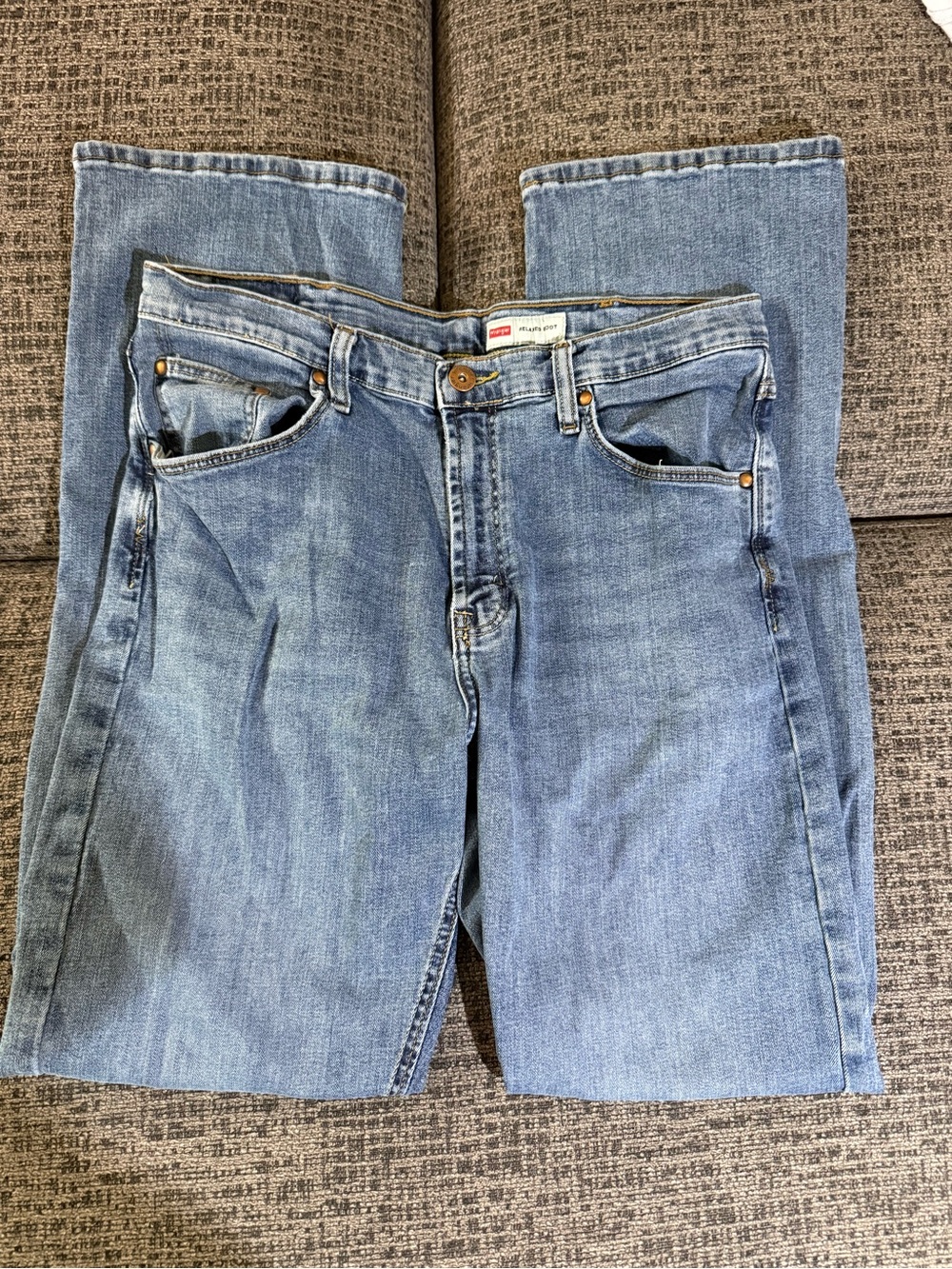 Men’s Wrangler Jeans